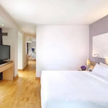 Family Hanza Tower Pool & Sauna & Jacuzzi Appartement *